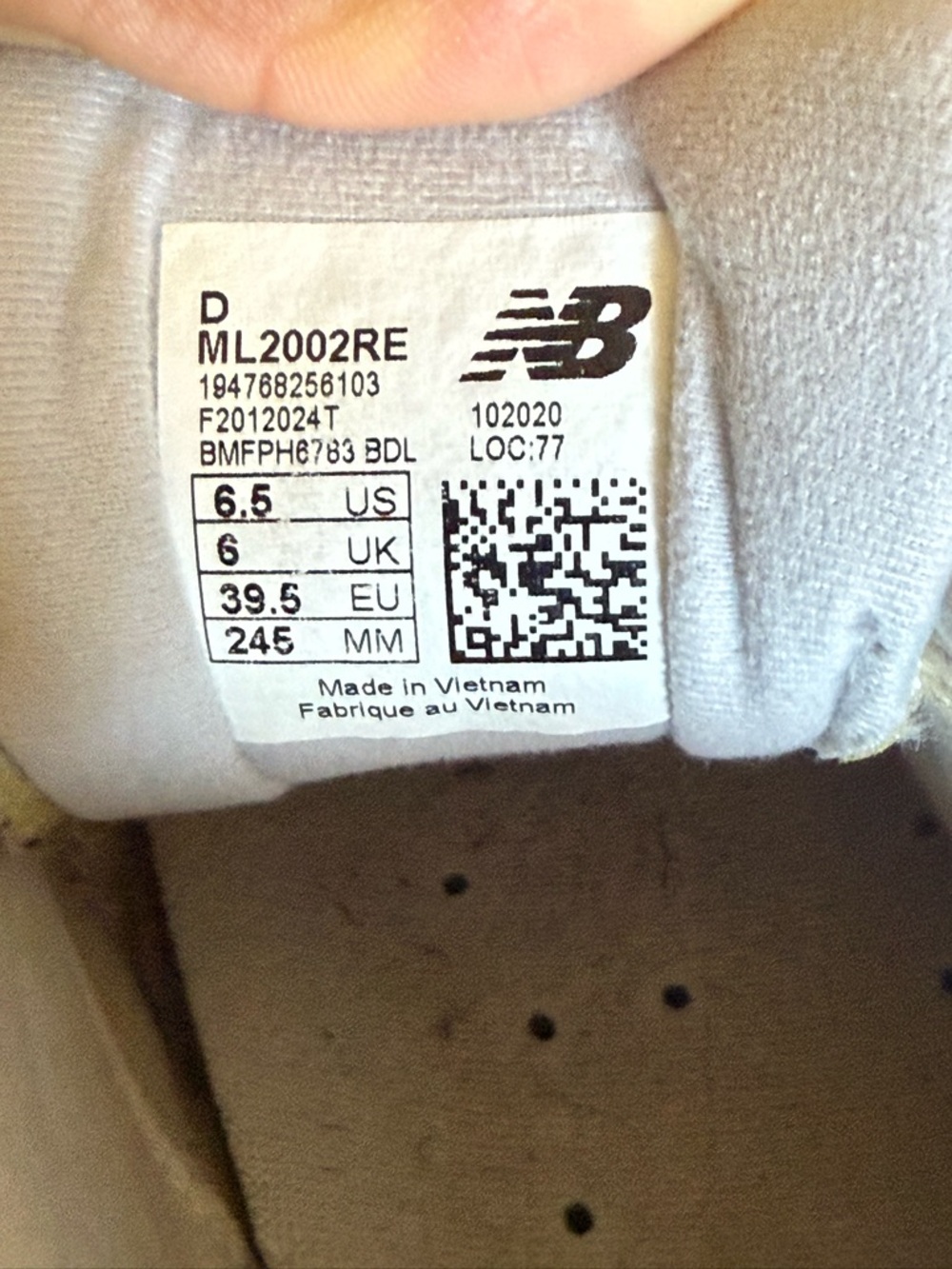 New Balance RARE Bone 2002r - Picture 5 of 5
